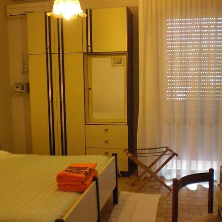 Eden Hotel 3*