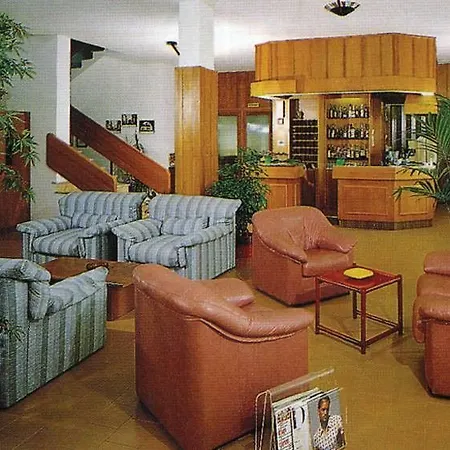 Eden Hotel 3*
